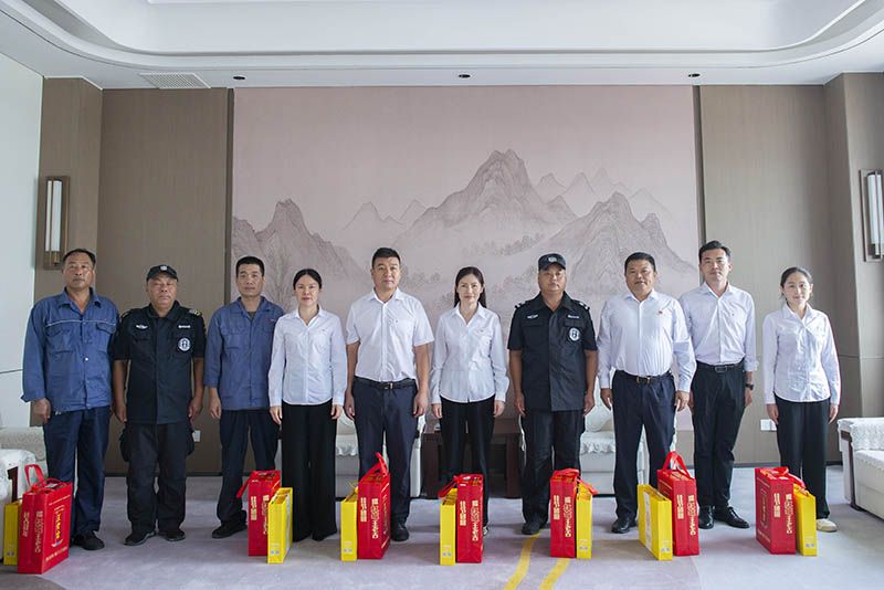 共敘魚水情!衛華集團開展“八一”慰問及退役軍人座談會